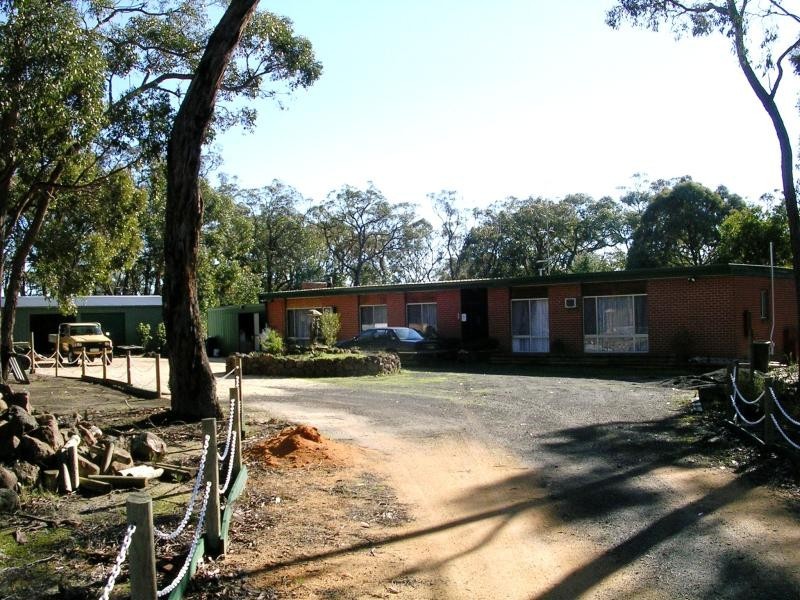 175 MOFFATS ROAD, Dereel VIC 3352