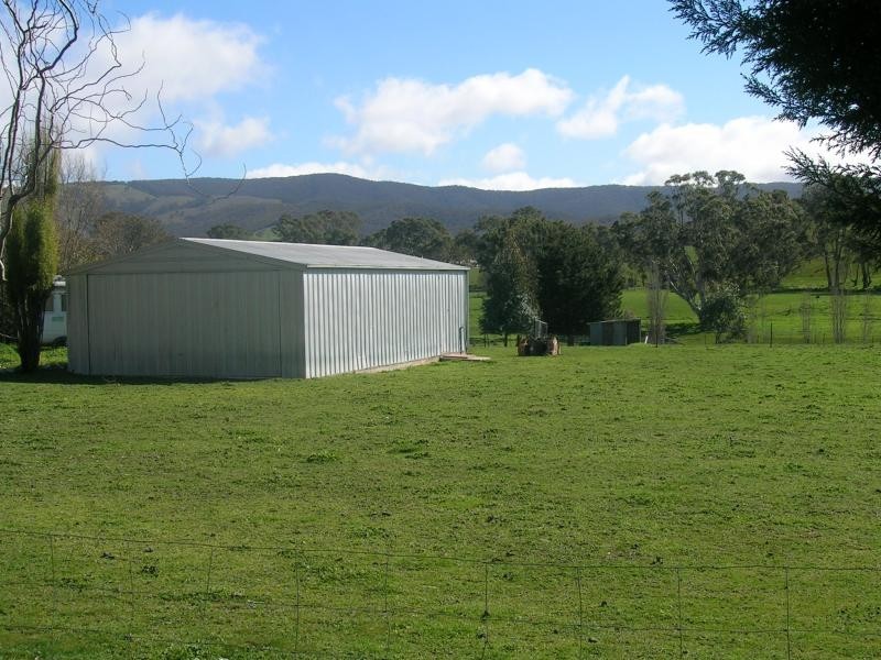 7 Pyrenees Highway, Amphitheatre VIC 3468