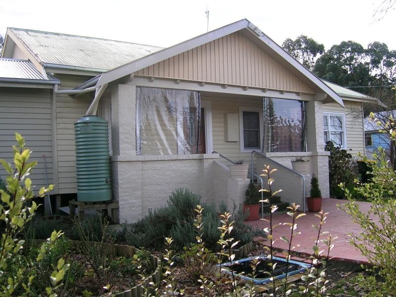 16 ALBERT STREET, Beaufort VIC 3373