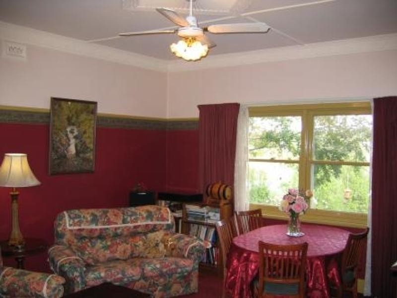 16 ALBERT STREET, Beaufort VIC 3373