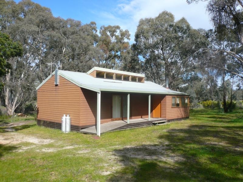 1015 Pyrenees Highway, Amphitheatre VIC 3468
