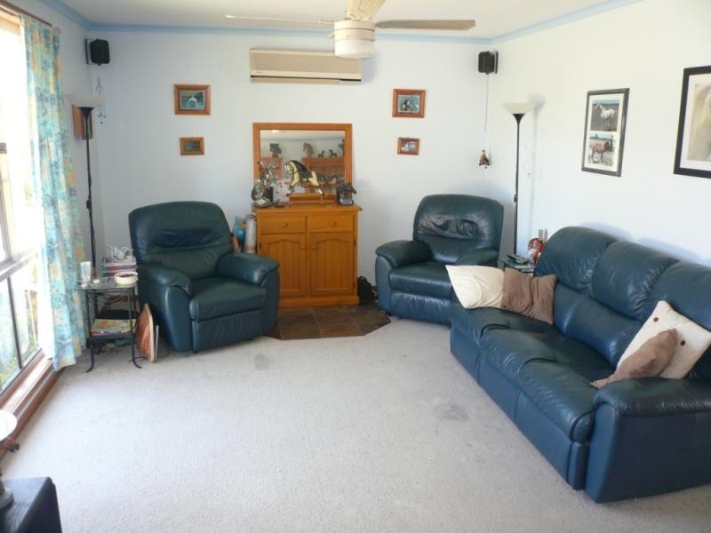 1 BRUMBYS LANE, Snake Valley VIC 3351