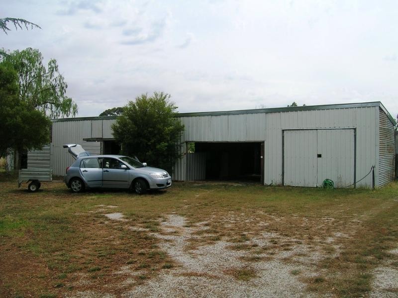 194 HIGH STREET, Avoca VIC 3467