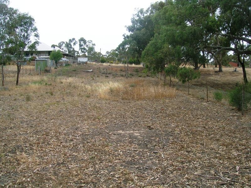 CA 12 High Street, Avoca VIC 3467