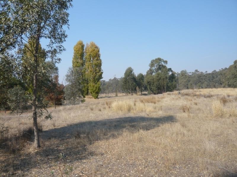 Lots 7E and 7 F Hines Road, Redbank VIC 3478