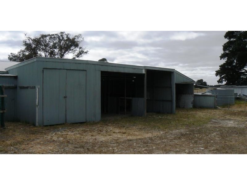 239 Racecourse Road, Cape Clear VIC 3351