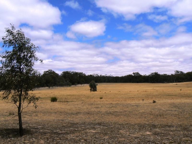 Lot 6/ Sunraysia Hwy, Redbank VIC 3478
