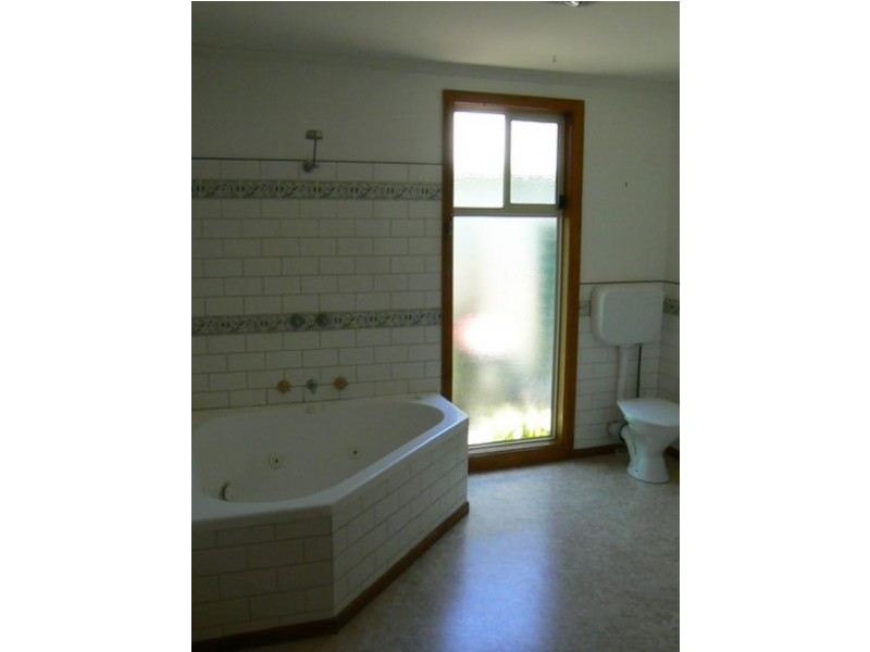 5 Lismore Road, Skipton VIC 3361