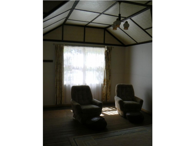 11 Smythe Street, Skipton VIC 3361