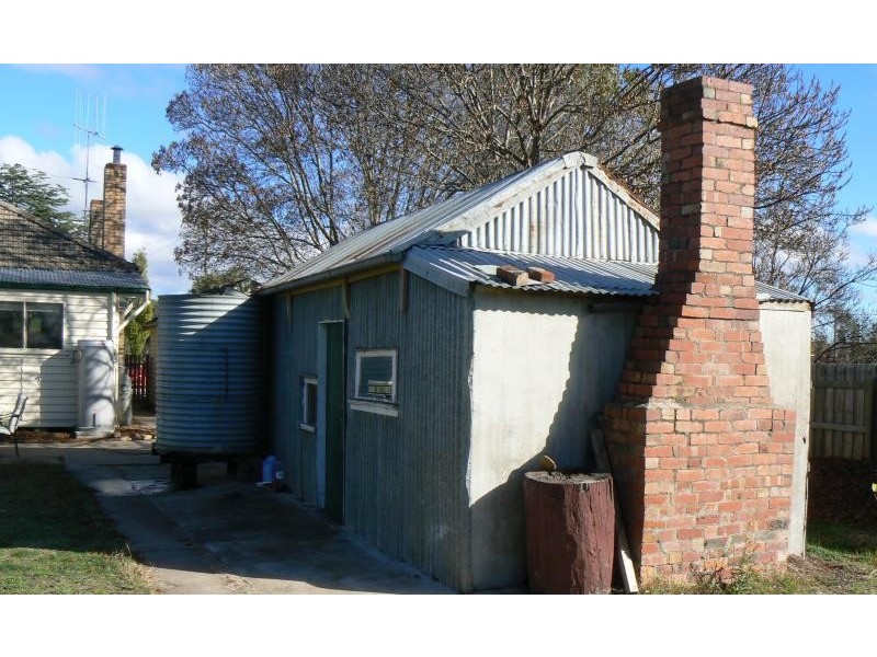 198 High Street, Avoca VIC 3467