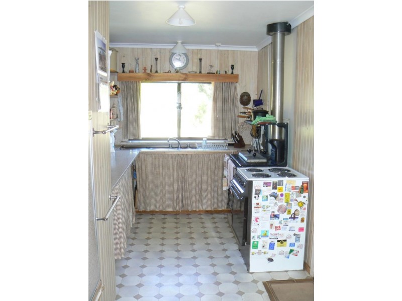 86 Elmhurst Sportsground Road, Elmhurst VIC 3469