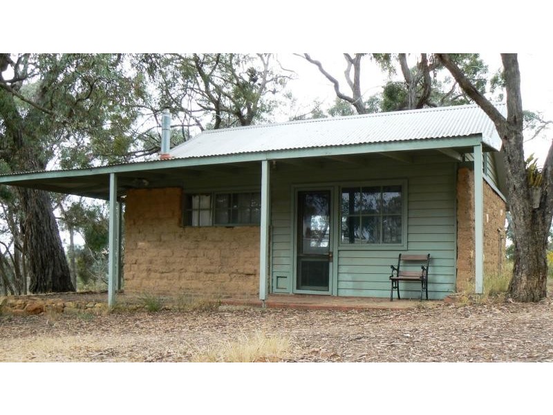 21 McDonalds Road, Burnbank VIC 3371