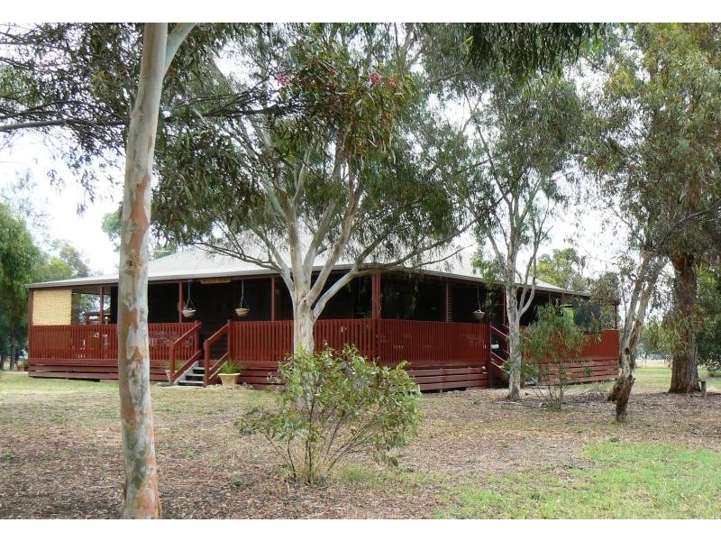 237 High Street, Avoca VIC 3467