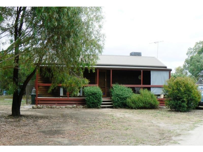 237 High Street, Avoca VIC 3467