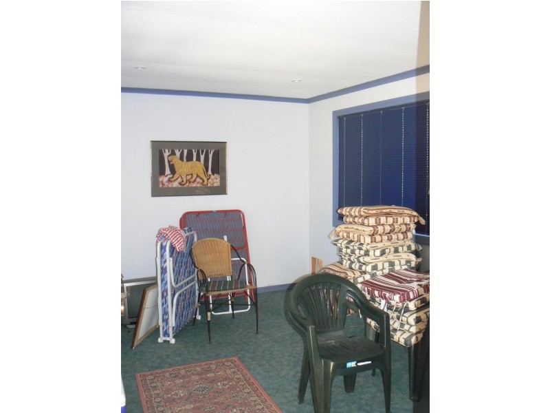 2 Mountain View Street, Avoca VIC 3467