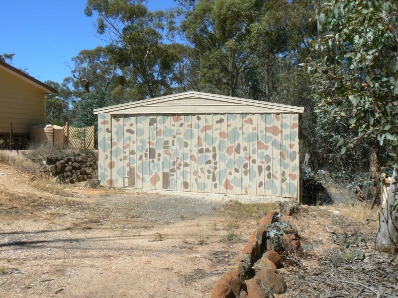 2 Mountain View Street, Avoca VIC 3467