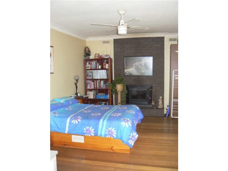 15 Templeton Street, Avoca VIC 3467