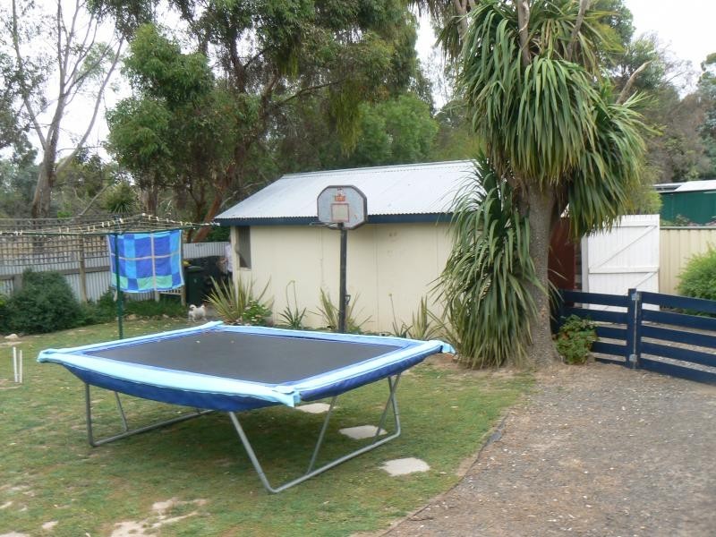 15 Templeton Street, Avoca VIC 3467