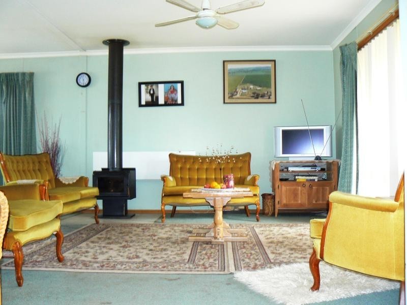 38 Albert Street, Clunes VIC 3370