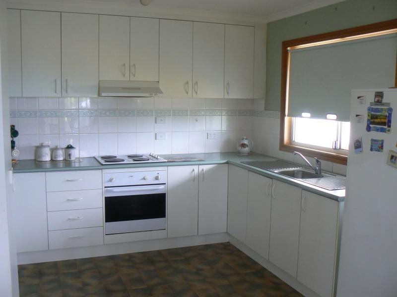 38 Albert Street, Clunes VIC 3370