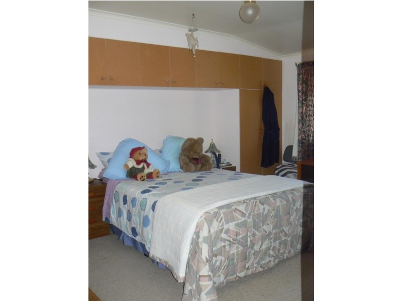 42 Rowe Street, Avoca VIC 3467