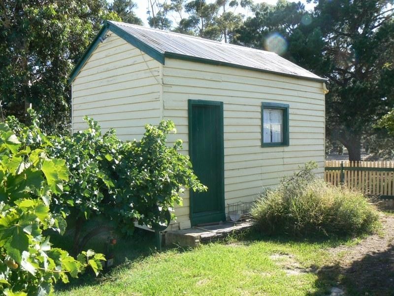 42 Rowe Street, Avoca VIC 3467