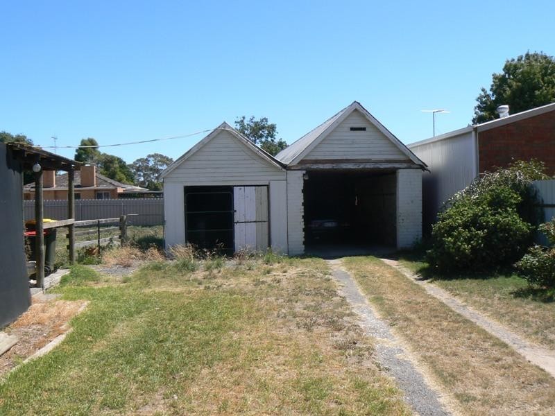 41 Victoria Street, Carisbrook VIC 3464