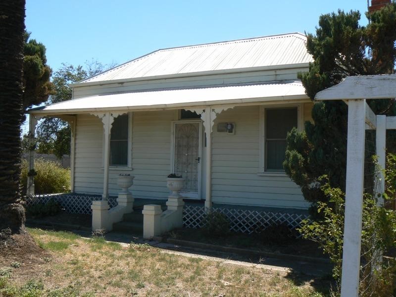 41 Victoria Street, Carisbrook VIC 3464