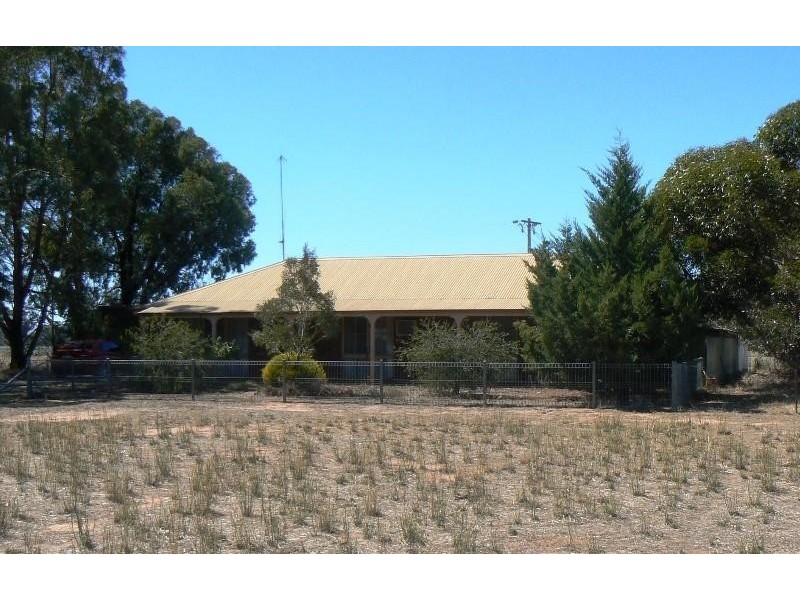 271 Landrigan Road, Carisbrook VIC 3464