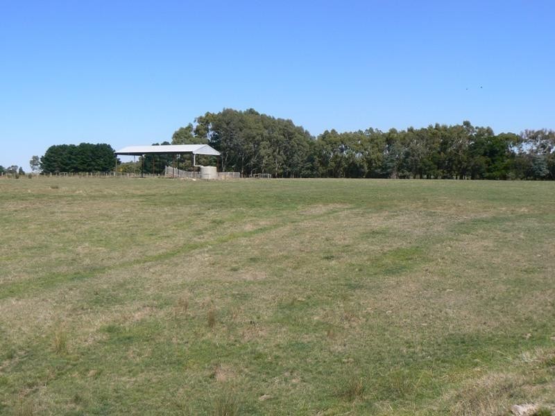 260 Blampied – Kooroocheang Road (Corner Langs Road), Blampied VIC 3364