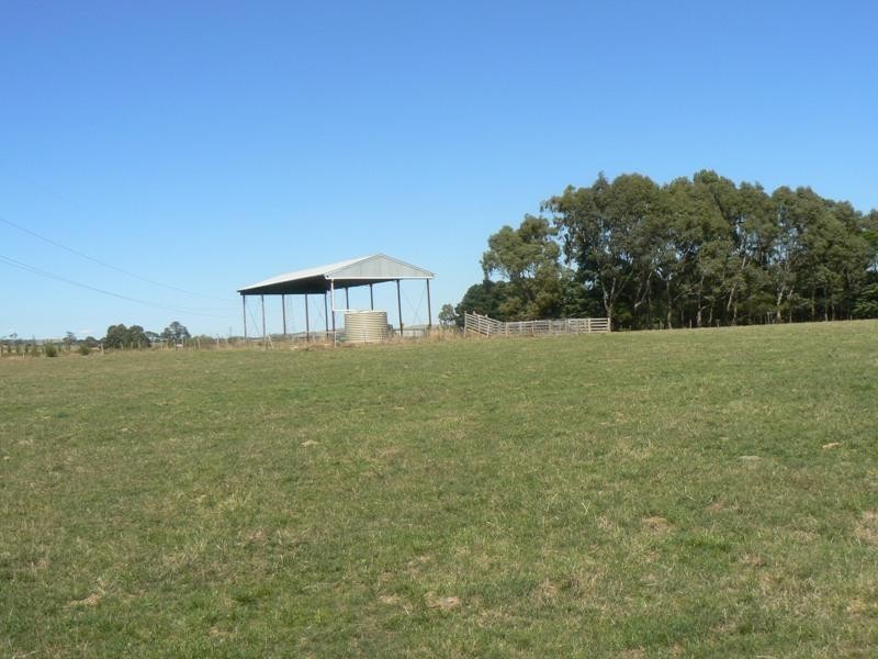 260 Blampied – Kooroocheang Road (Corner Langs Road), Blampied VIC 3364