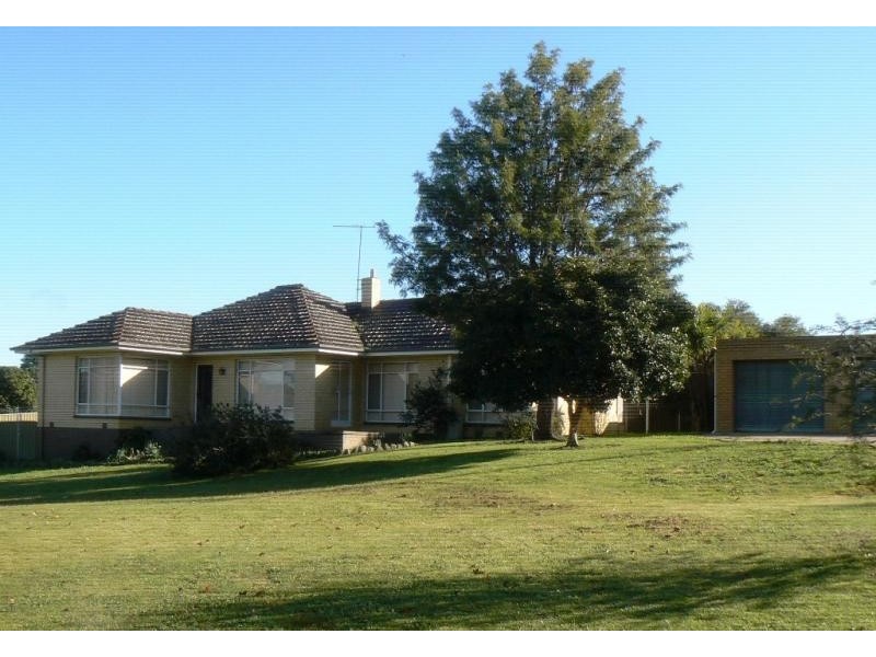 13 Bridport Street, Avoca VIC 3467