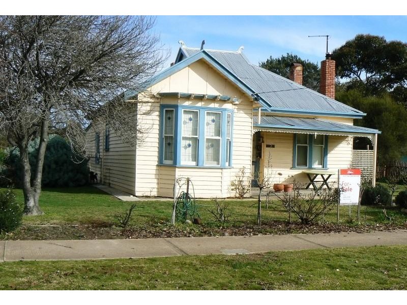211 High Street, Avoca VIC 3467