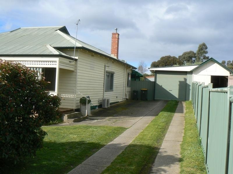 78 High Street, Avoca VIC 3467