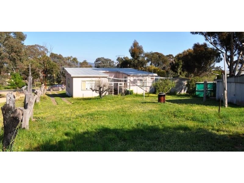 26 Mountain View Street, Avoca VIC 3467