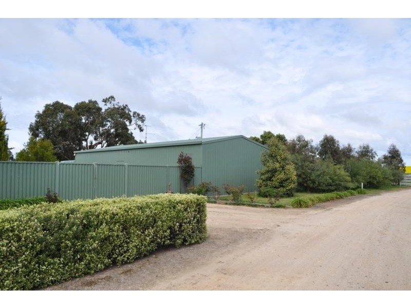 89 Dowling Road, Miners Rest VIC 3352