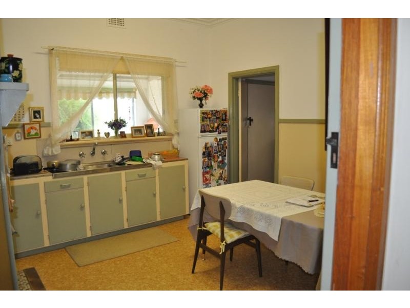 223 High Street, Avoca VIC 3467