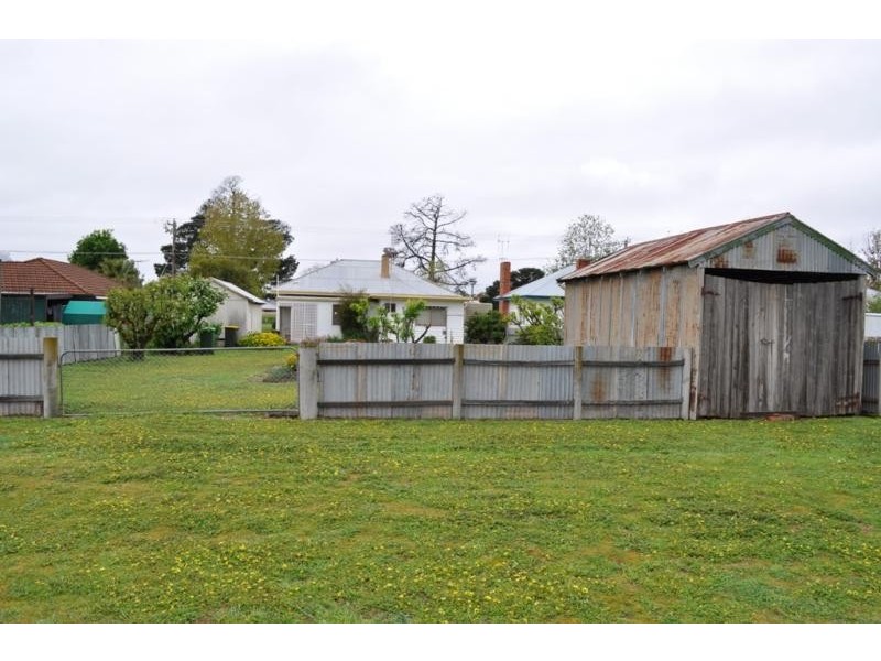 223 High Street, Avoca VIC 3467