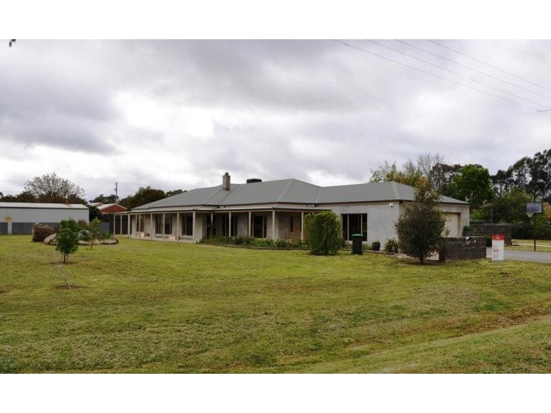 30 Templeton Street, Avoca VIC 3467