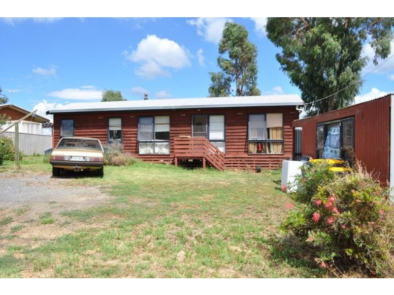 60 Rutherford Street, Avoca VIC 3467