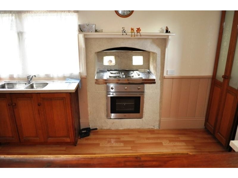 244 High Street, Avoca VIC 3467