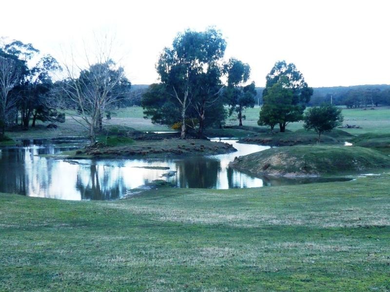 FAIRVIEW, 157 HAYWOODS RD, Lal Lal VIC 3352