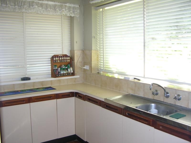 90 HOLT ROAD, Sylvania NSW 2224