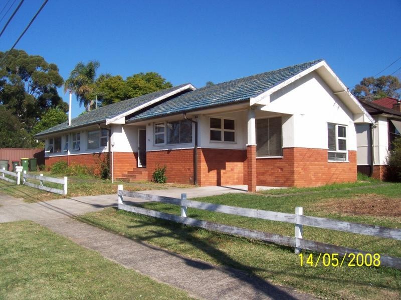 90 Holt Road, Sylvania NSW 2224