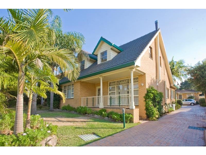 21A LISBON STREET, Sylvania NSW 2224