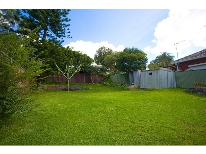 40 Melrose Avenue, Sylvania NSW 2224