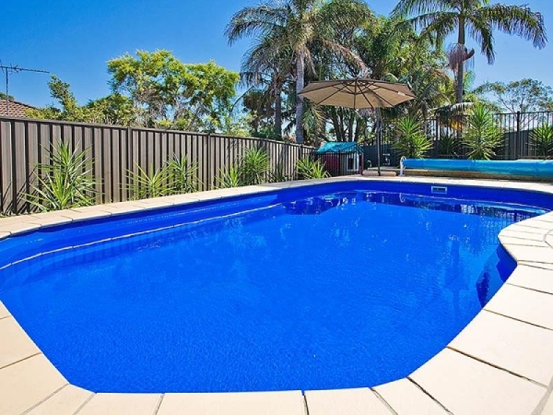 9 Merino Place, Sylvania NSW 2224