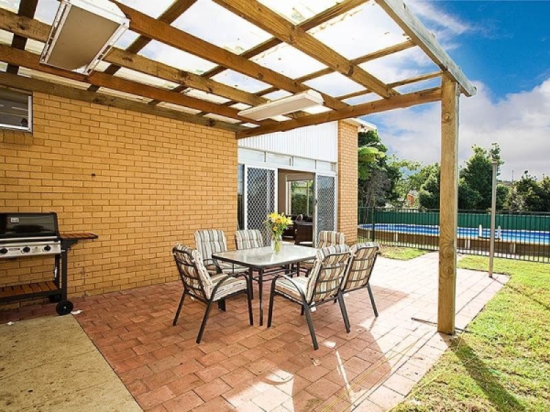 4 Essington Crescent, Sylvania NSW 2224