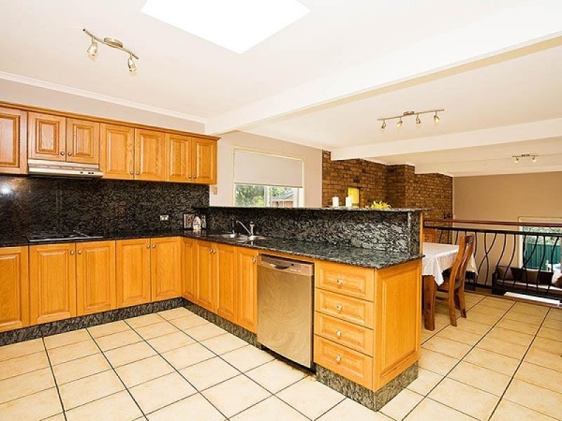 4 Essington Crescent, Sylvania NSW 2224