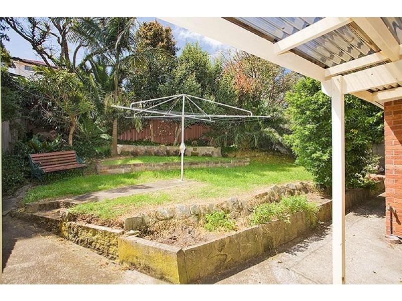 1 Erang Avenue, Kirrawee NSW 2232